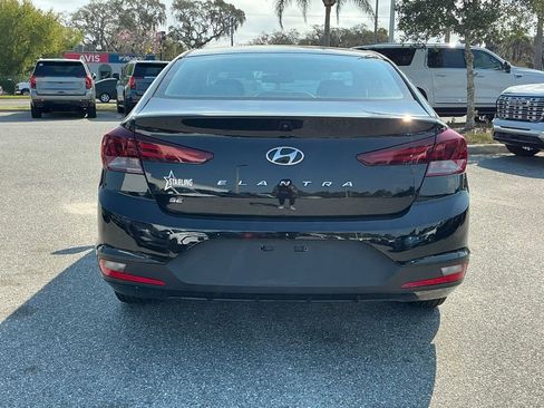 Used 2020 Hyundai Elantra SE image 6