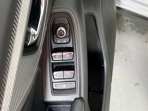 Used 2023 Subaru Crosstrek 2.5i Limited w/ Moonroof Package image 17