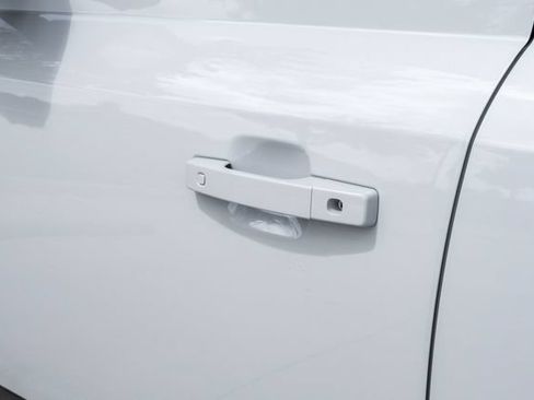 New 2026 Land Rover Defender 110 X AWD/4WD image 48
