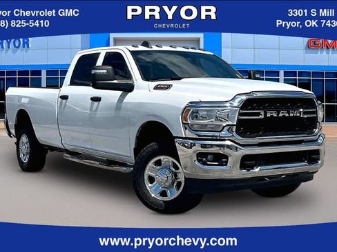Used 2024 RAM 2500 Tradesman w/ Chrome Appearance Group AWD/4WD image 1