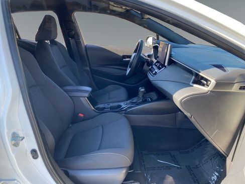 Used 2024 Toyota Corolla SE w/ SE Package FWD image 15