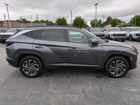 Used 2025 Hyundai Tucson Limited w/ Tow & Go Package AWD/4WD image 8