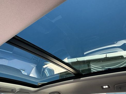 New 2026 Volkswagen Atlas Peak Edition AWD/4WD image 9