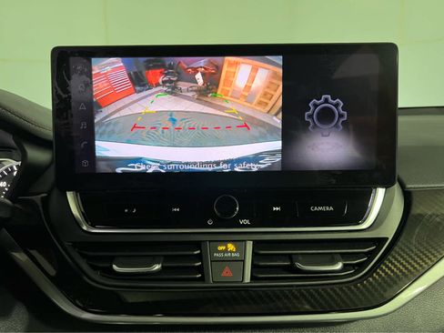 Certified 2024 Nissan Altima 2.5 SR w/ SR Premium Package FWD image 17