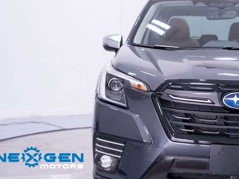 Used 2023 Subaru Forester Touring image 6