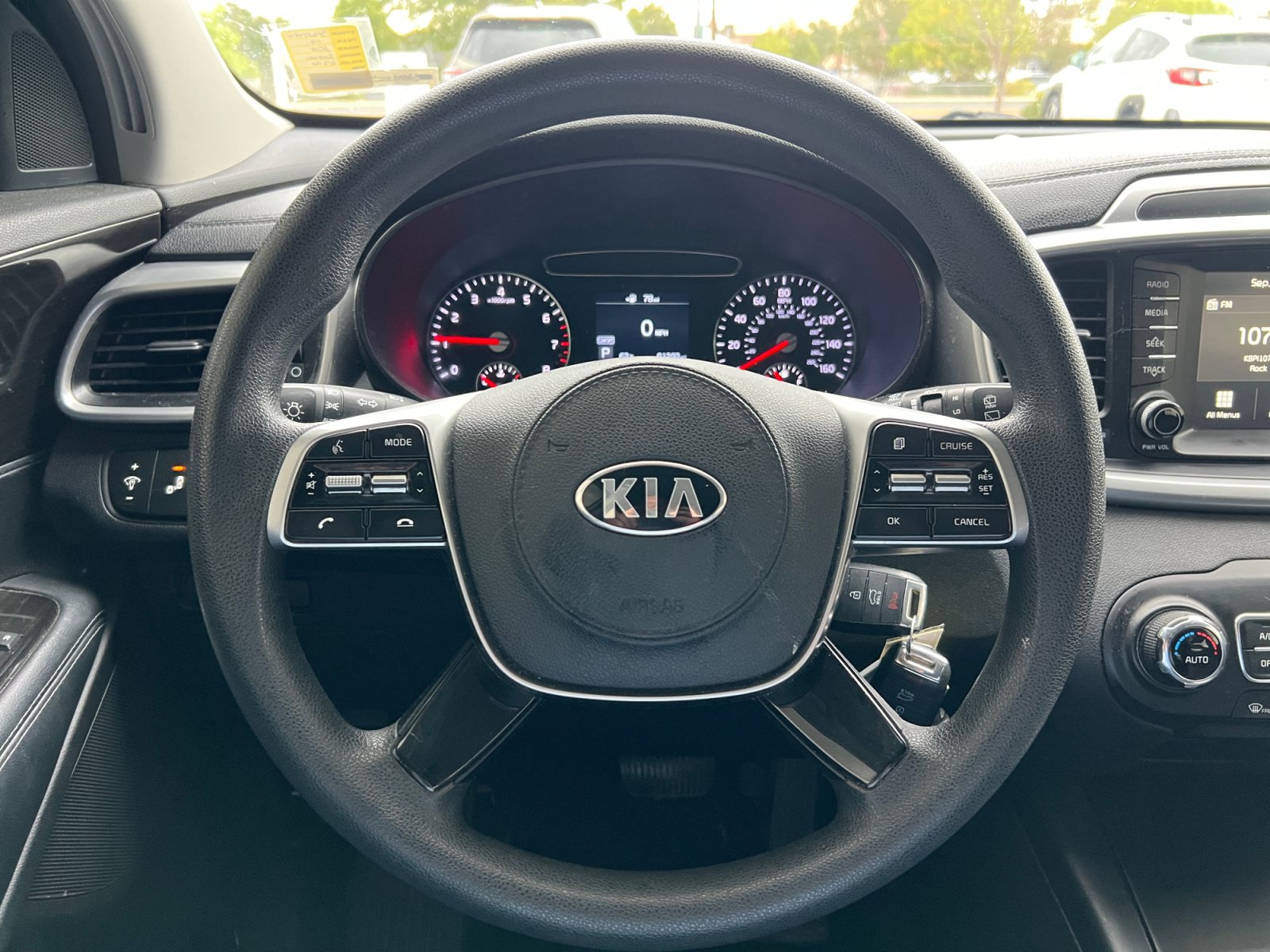 Used 2019 Kia Sorento AWD V6 image 9
