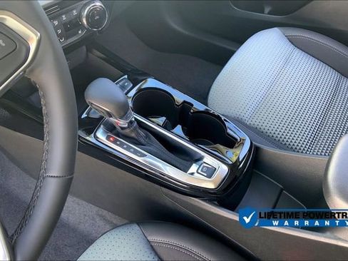 New 2025 Chevrolet Trax LT w/ Driver Confidence Package FWD image 9