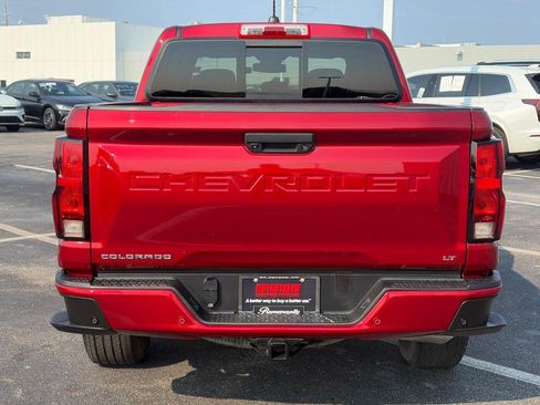 Used 2023 Chevrolet Colorado LT w/ LT Convenience Package II AWD/4WD image 6
