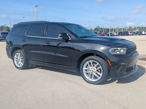 Used 2023 Dodge Durango R/T RWD image 2