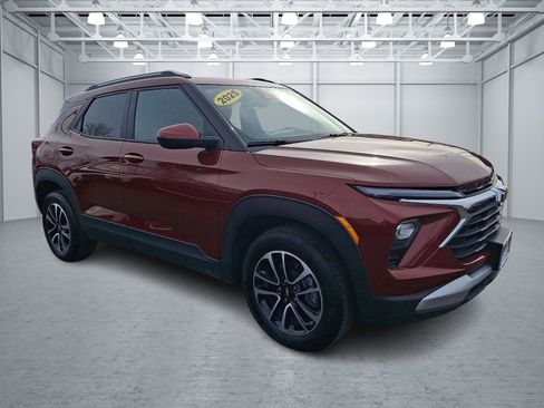 Used 2025 Chevrolet TrailBlazer LT image 7