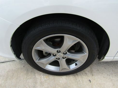 Used 2013 Toyota Venza XLE FWD image 12