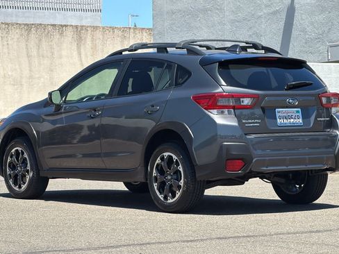 Used 2021 Subaru Crosstrek 2.0i Premium w/ Moonroof Package AWD/4WD image 7