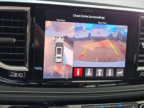 New 2026 Chrysler Pacifica Select w/ S Appearance Package FWD image 17