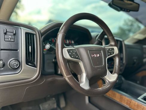 Used 2017 GMC Sierra 1500 SLT RWD image 12