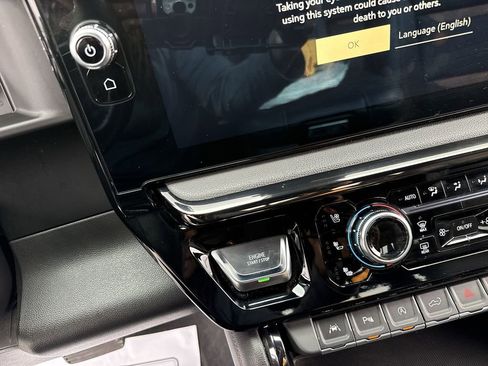 Used 2023 GMC Sierra 1500 AT4 w/ Technology Package image 16