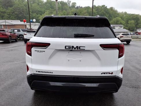 New 2026 GMC Terrain AT4 AWD/4WD image 6
