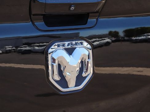 Used 2024 RAM 1500 Laramie AWD/4WD image 9