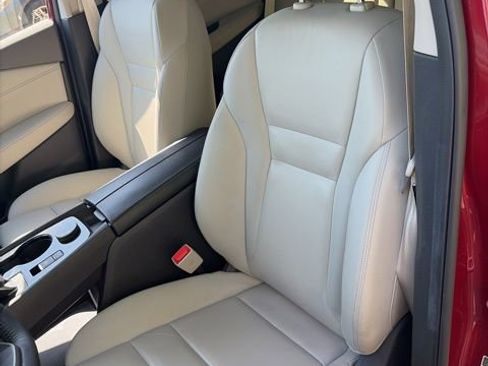 Used 2025 Nissan Rogue SL w/ Tech Package AWD/4WD image 15