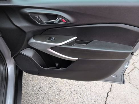 Used 2024 Chevrolet Trax LS FWD image 32