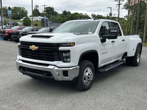 New 2026 Chevrolet Silverado 3500 W/T AWD/4WD image 7