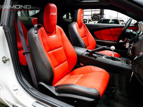 Used 2010 Chevrolet Camaro SS w/ LPO, Ground Effects Package image 93