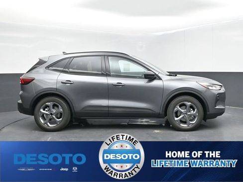 New 2026 Ford Escape ST-Line w/ Tech Pack #1 FWD image 9