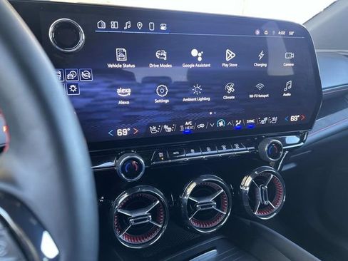 Used 2025 Chevrolet Blazer EV RS image 18