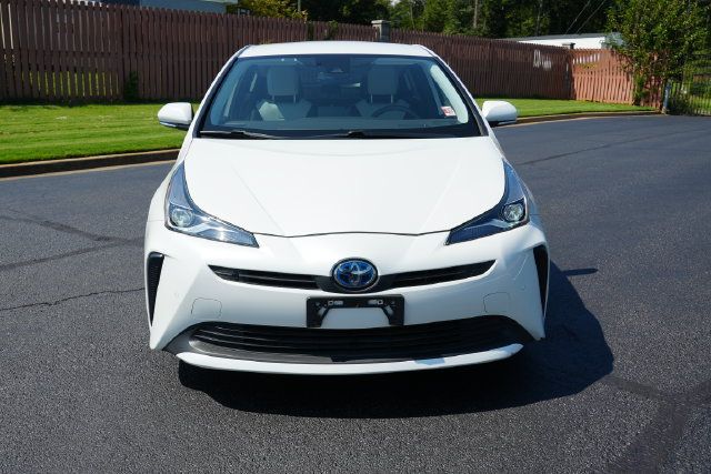 Used 2021 Toyota Prius Limited FWD image 2