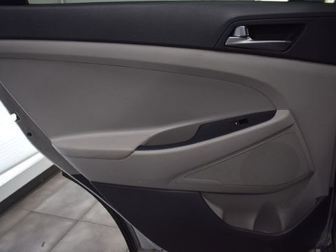 Used 2017 Hyundai Tucson SE image 12