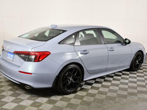 Used 2024 Honda Civic Sport image 6