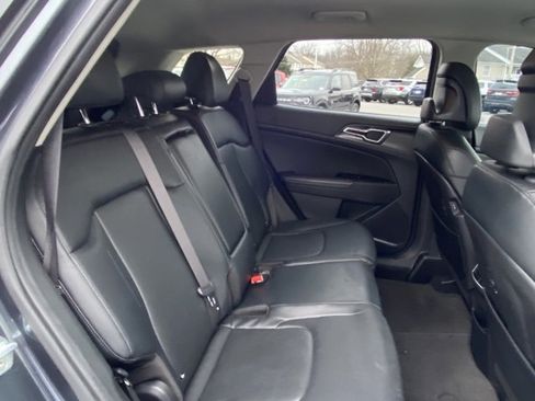 Used 2023 Kia Sportage EX image 24
