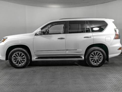 Used 2018 Lexus GX 460 Luxury image 3