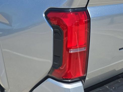 Used 2024 Toyota Tacoma SR5 image 33