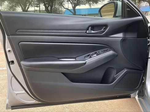 Used 2023 Nissan Altima 2.5 S image 17