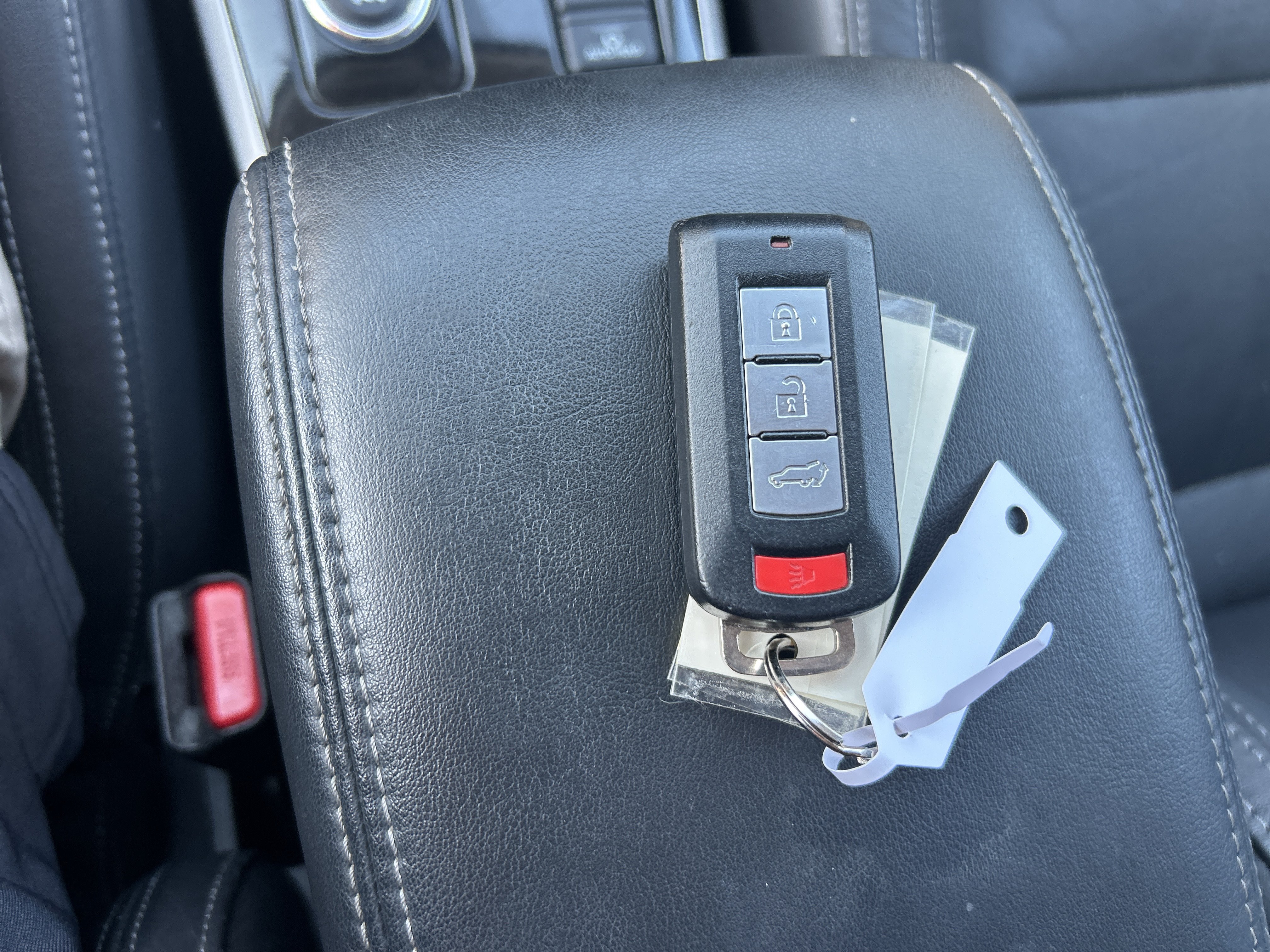 Used 2019 Mitsubishi Outlander ES AWD/4WD image 30