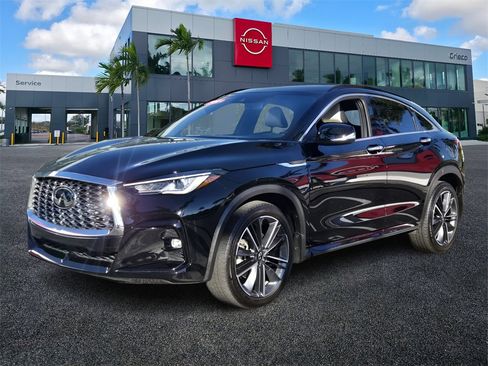 Used 2025 INFINITI QX55 Luxe w/ Cargo Package image 2