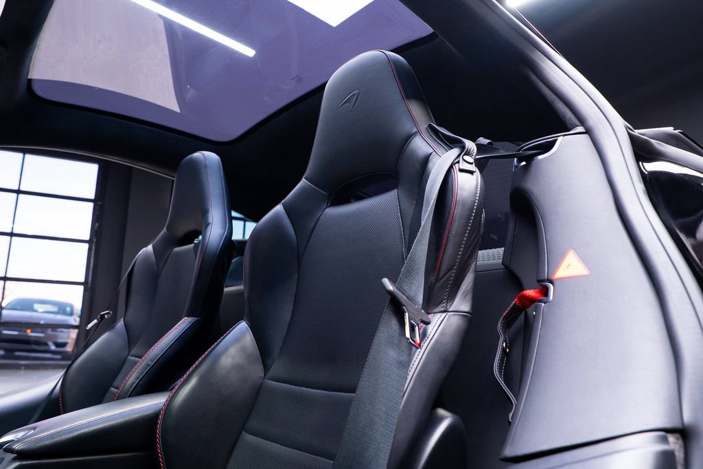 Used 2023 McLaren GT RWD image 35
