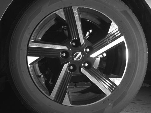 Used 2025 Nissan Sentra SV FWD image 14