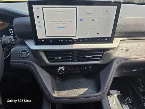 New 2026 Ford Explorer Platinum image 20