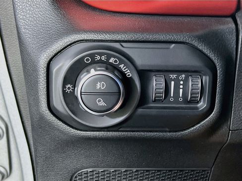 Used 2020 Jeep Gladiator Rubicon AWD/4WD image 10