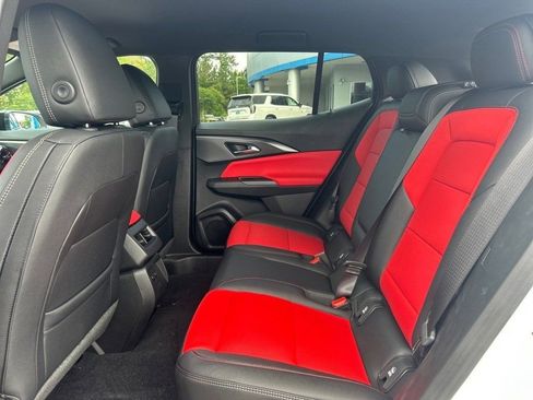 New 2025 Chevrolet Equinox EV RS w/ Convenience Package II image 16