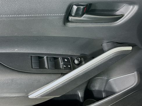 Used 2024 Toyota Corolla Cross AWD Hybrid image 14