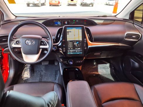 Used 2019 Toyota Prius Prime Premium FWD image 12