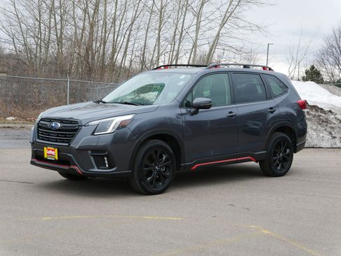 Used 2024 Subaru Forester Sport image 3