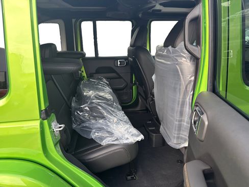 New 2025 Jeep Wrangler Unlimited Rubicon 392 image 20