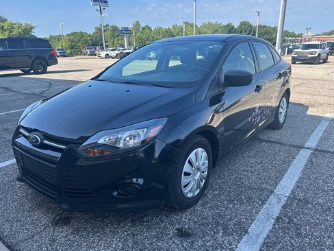 Used 2013 Ford Focus S FWD image 1