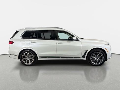 Used 2026 BMW X7 xDrive40i AWD/4WD image 2
