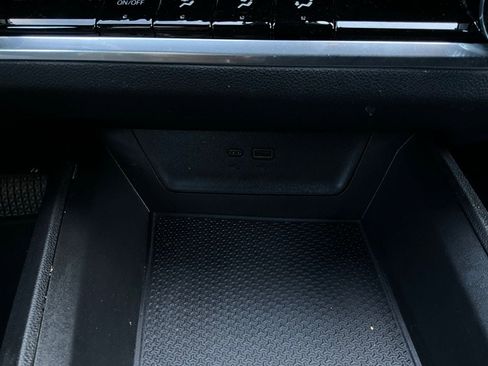 Used 2025 Chevrolet Equinox LT image 22