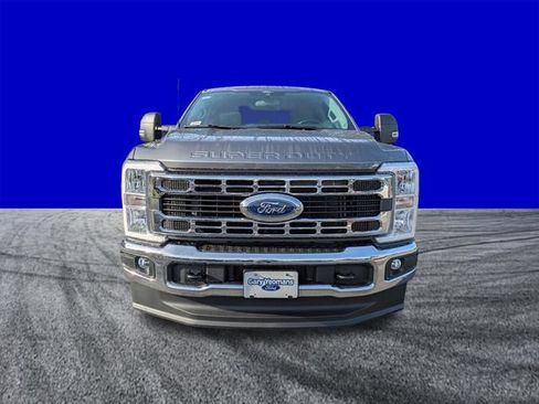 Certified 2026 Ford F250 XLT w/ FX4 Off-Road Package AWD/4WD image 8