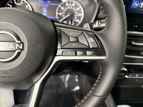 Certified 2025 Nissan Altima 2.5 SR w/ SR Premium Package image 15